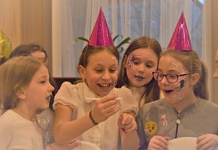 gyerekzsur-szervezes-jatekmesterek.hu